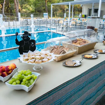 Apart-hotel Sirines Complex Potos