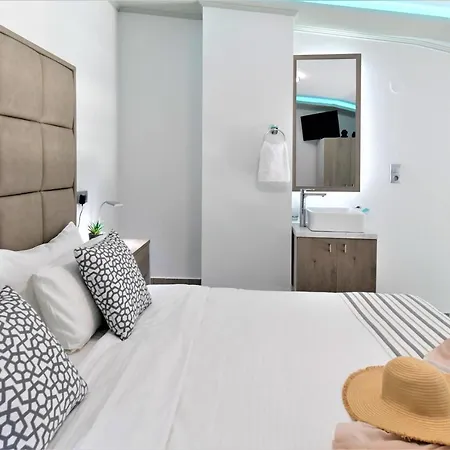 Sirines Complex Apartahotel Potos