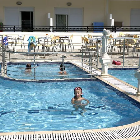Apartahotel Sirines Complex
