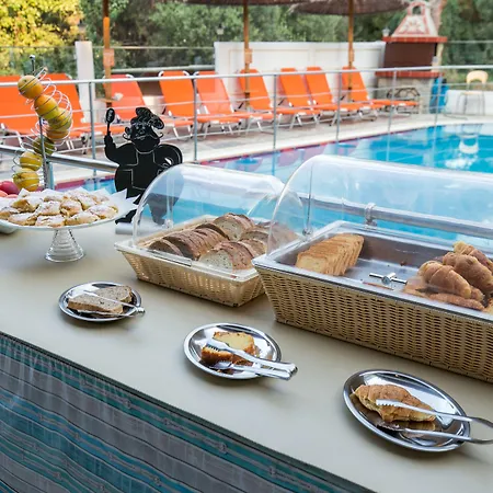 Sirines Complex Hotel de apartamente Potos