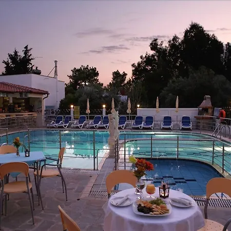 Hotel de apartamente Sirines Complex 2*