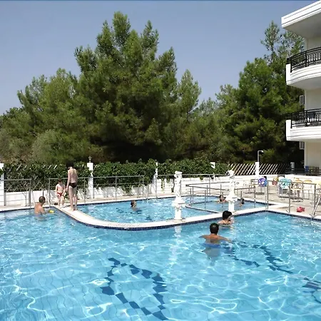 Sirines Complex Hotel de apartamente