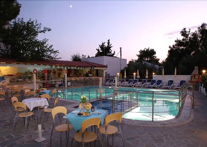 Sirines Complex 2* Potos