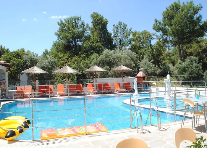 Sirines Complex 2* Potos