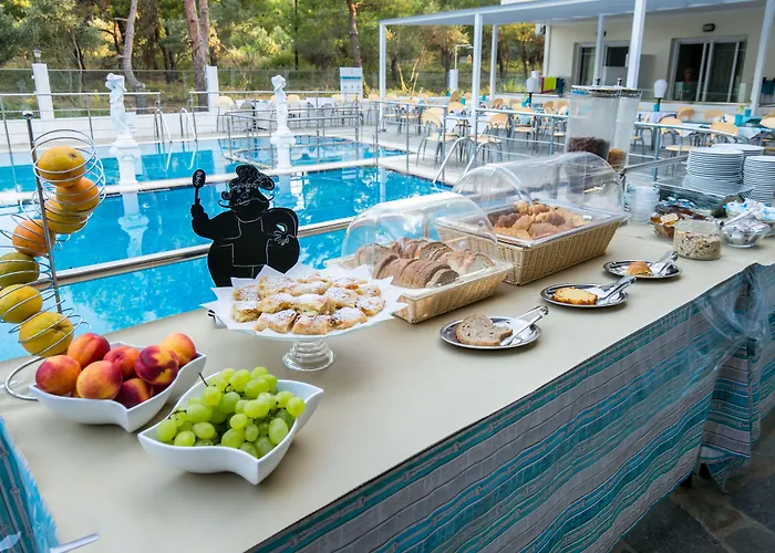 Apart Otel Sirines Complex Potos